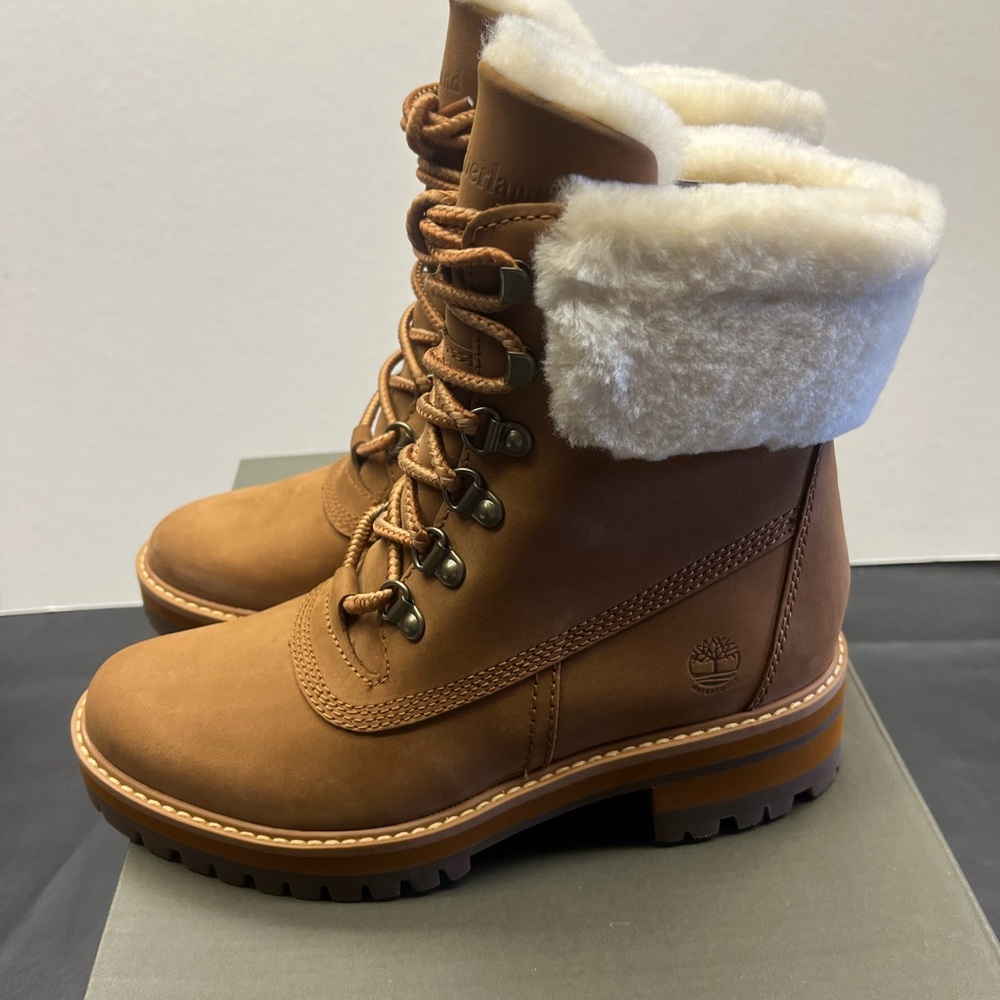 Timberland - Size: 6.5 - Brand new in box - Picture 5 of 7